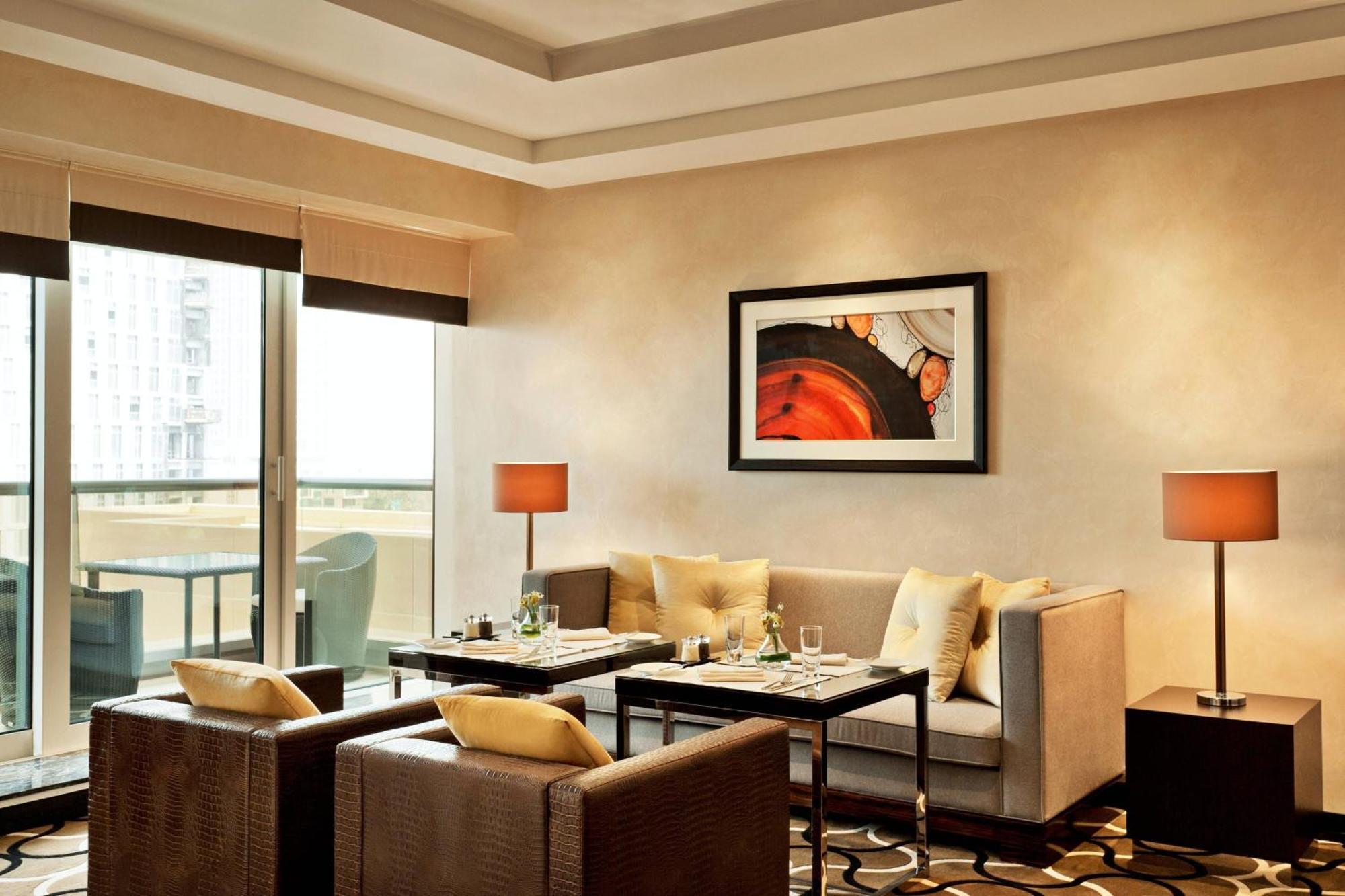 Grosvenor House, A Luxury Collection Hotel, Dubai Eksteriør bilde Club Lounge at the hotel