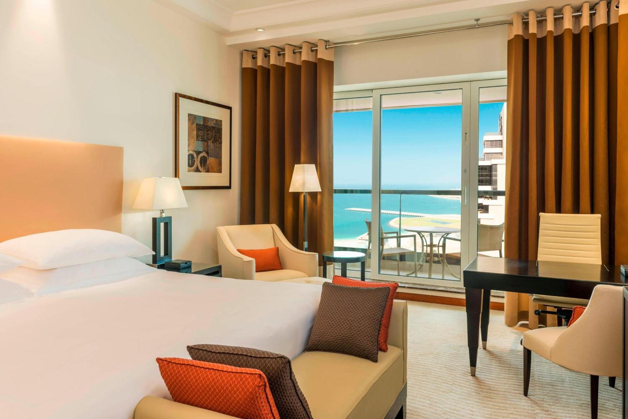 Grosvenor House, A Luxury Collection Hotel, Dubai Eksteriør bilde A guest room at Jumeirah Beach Hotel
