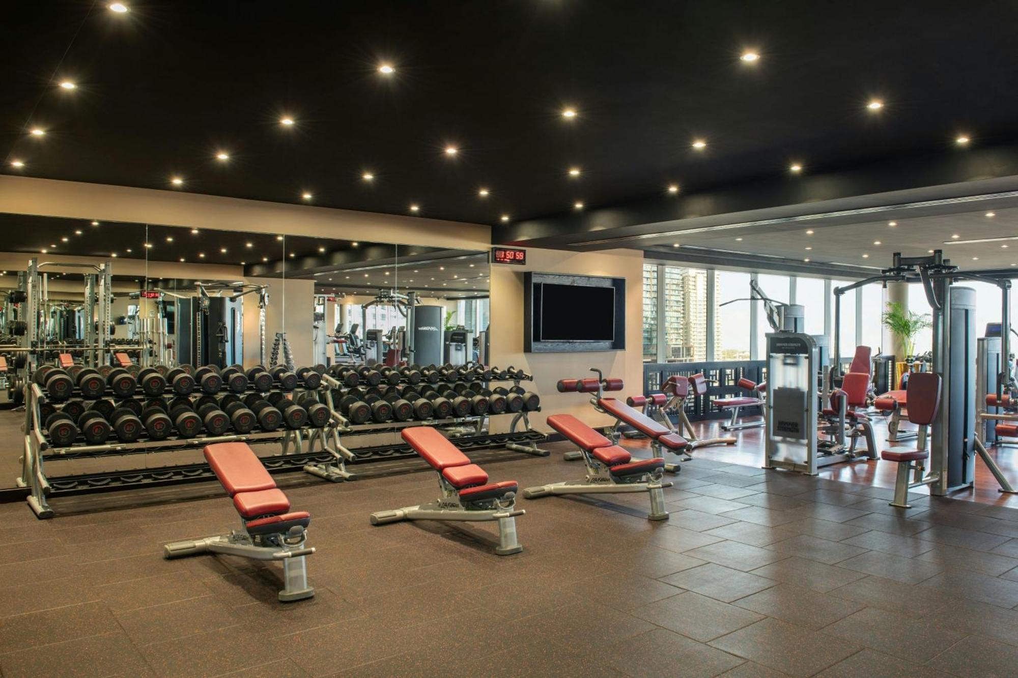 Grosvenor House, A Luxury Collection Hotel, Dubai Eksteriør bilde The gym at the hotel